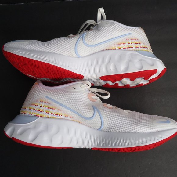 SIZE 9.5. NIKE Renew Run 'Graffiti Print' sneaker shoes. - Picture 12 of 16